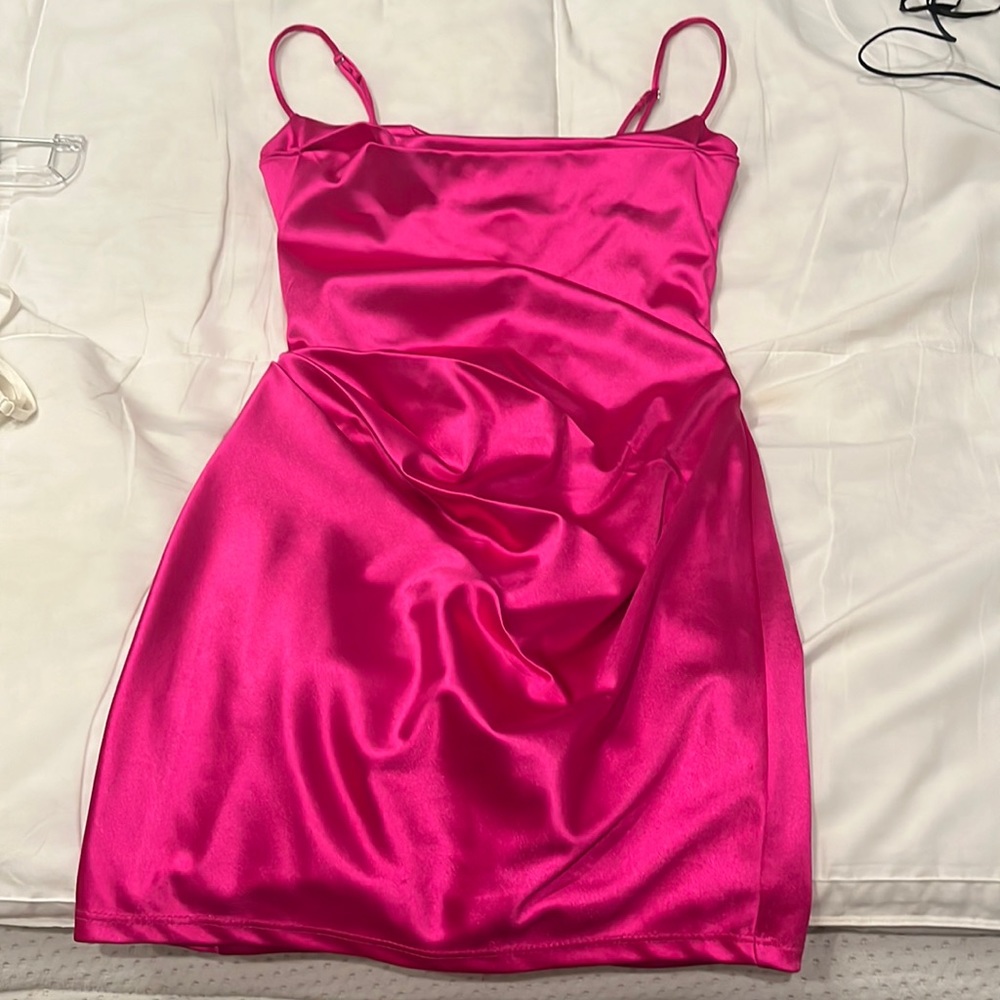 LUCY IN THE SKY PINK DRESS. SATIN. SIZE XS. WOMENS.